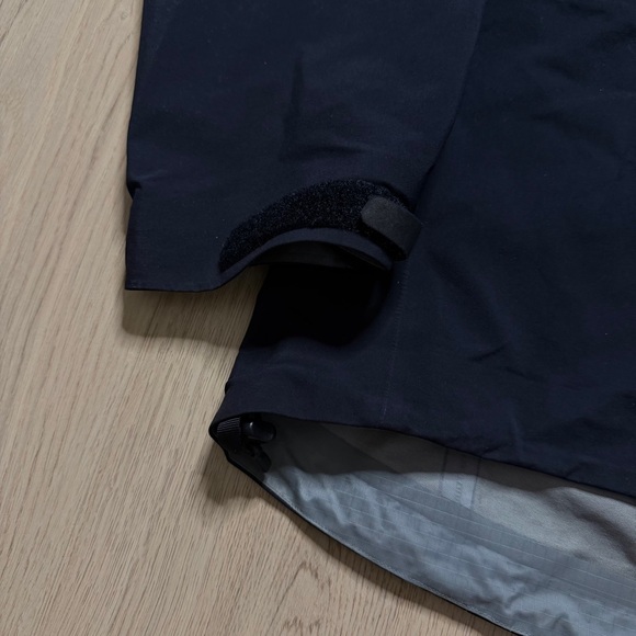 Arcteryx Zeta AR Full Zip Gore-Tex Waterproof Shell Jacket Mens Large Black 2018 - Picture 3 of 16